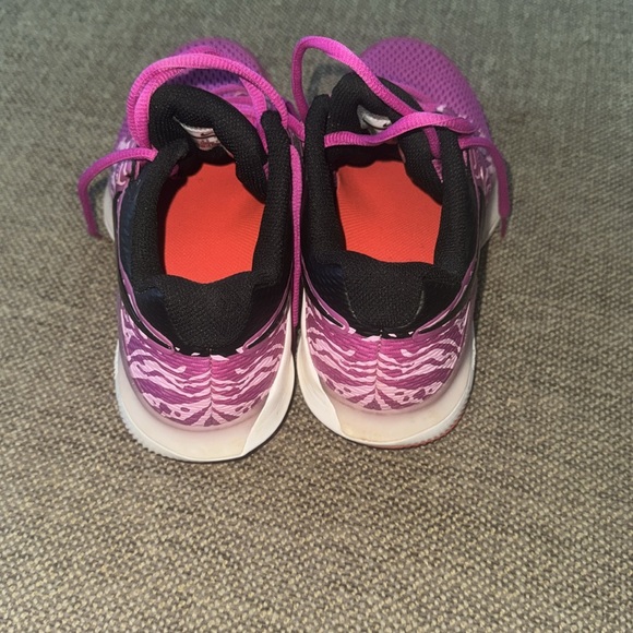 Pink & Purple size 8 Nike sneakers - Picture 3 of 9